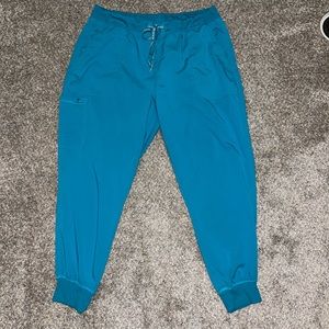 MedCouture Women's Scrub Pants